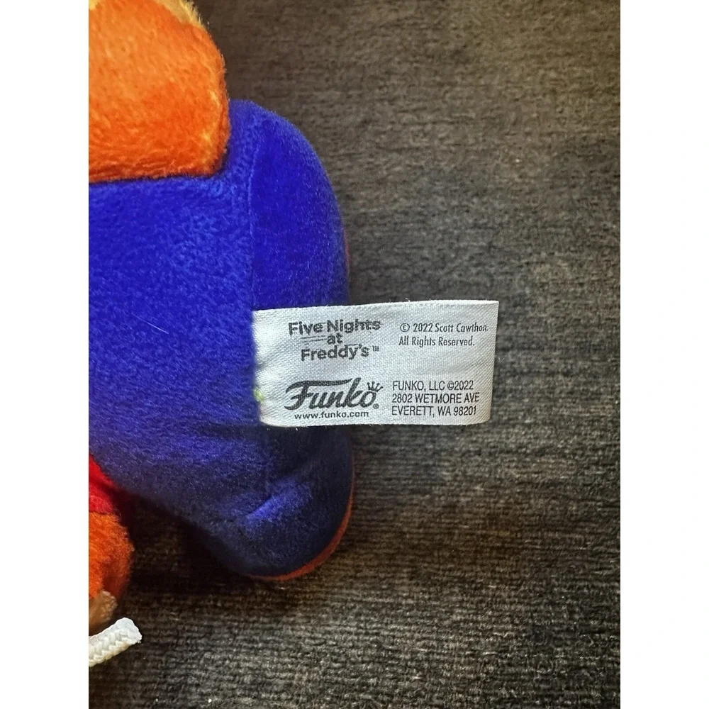 Five Nights at Freddy's: Security Breach - Roxanne Wolf Plush and Balloon Foxy